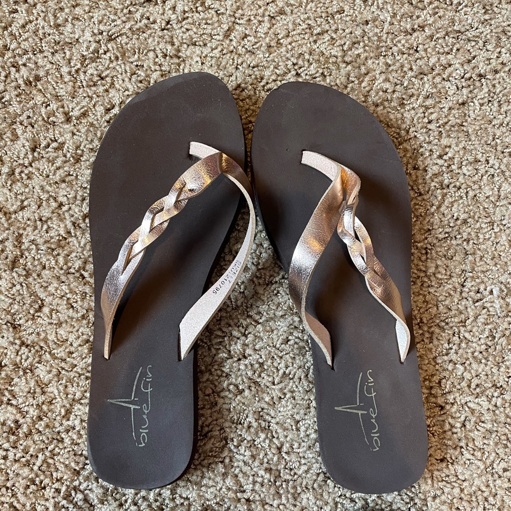 Assorted Flip Flops - Picture 3 of 3